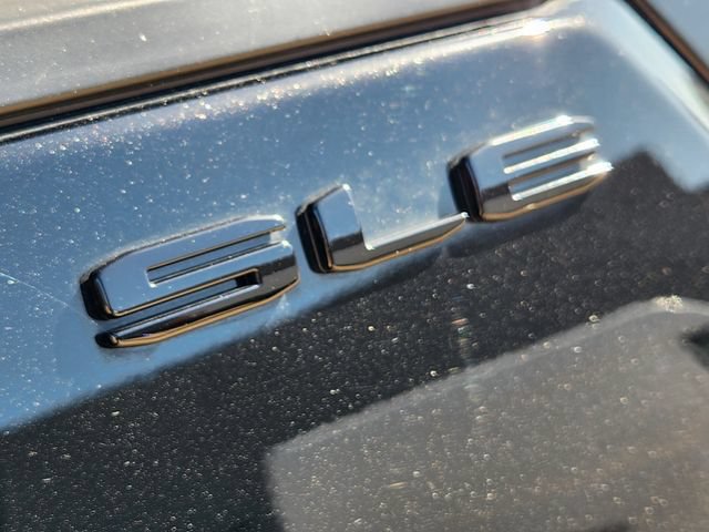 Used 2022 GMC Terrain SLE w/ Driver Convenience Package FWD image 11