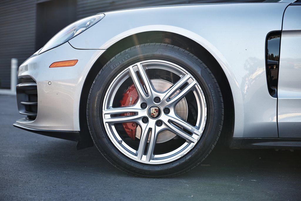 Used 2021 Porsche Panamera 4 image 12