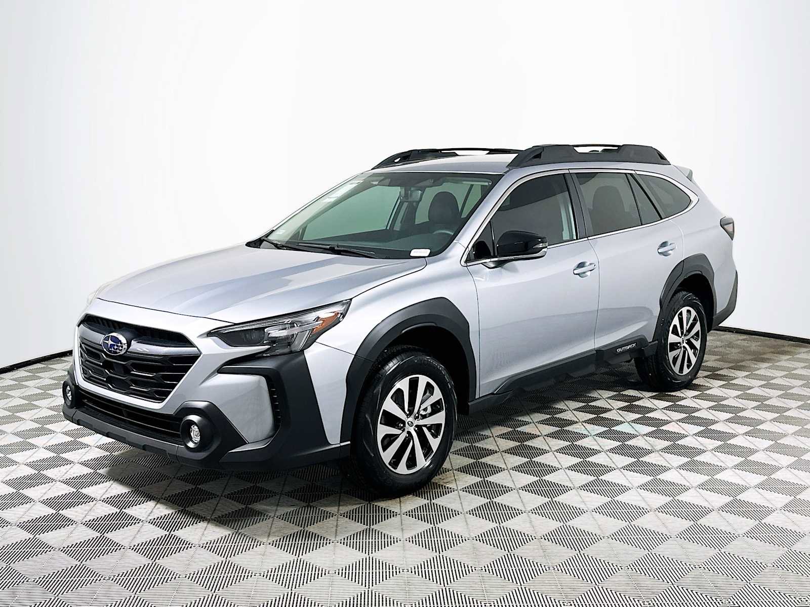 Certified 2025 Subaru Outback Premium image 3