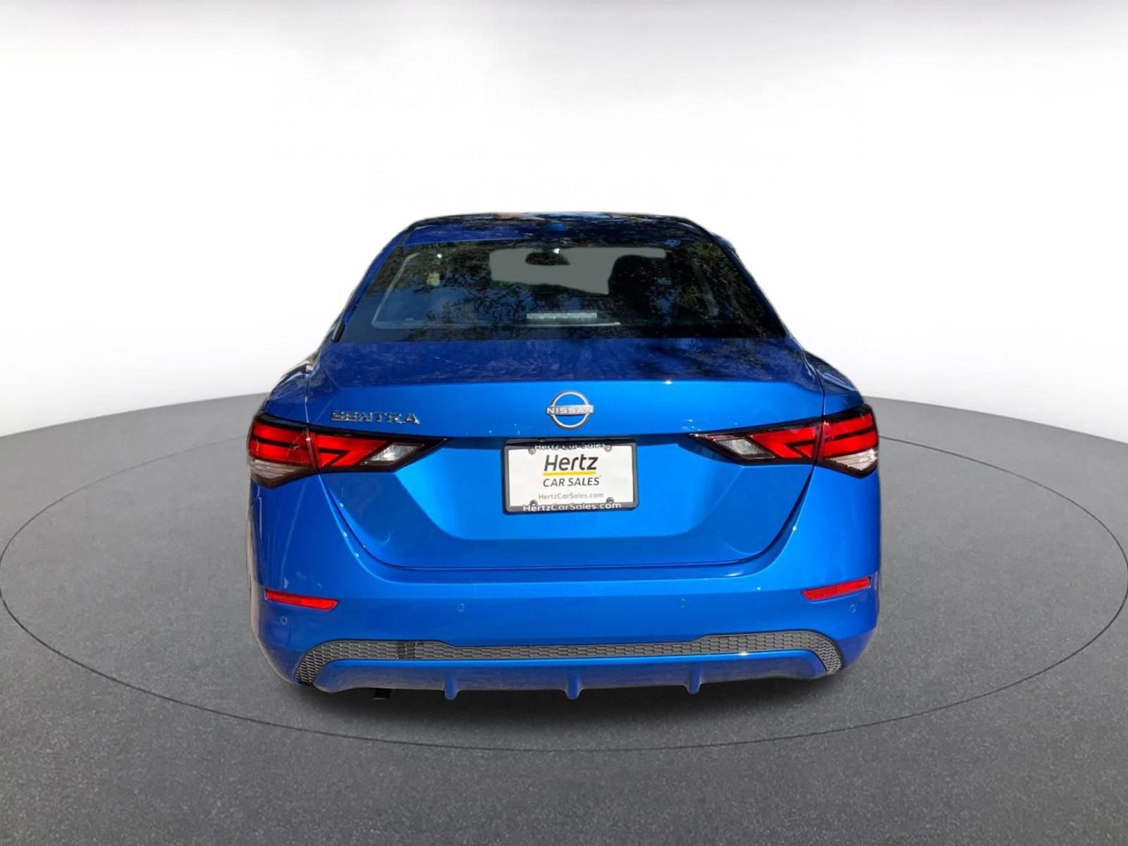 Used 2025 Nissan Sentra SV image 6