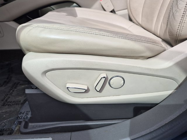 Used 2017 Lincoln MKX Select w/ Select Plus Package FWD image 17