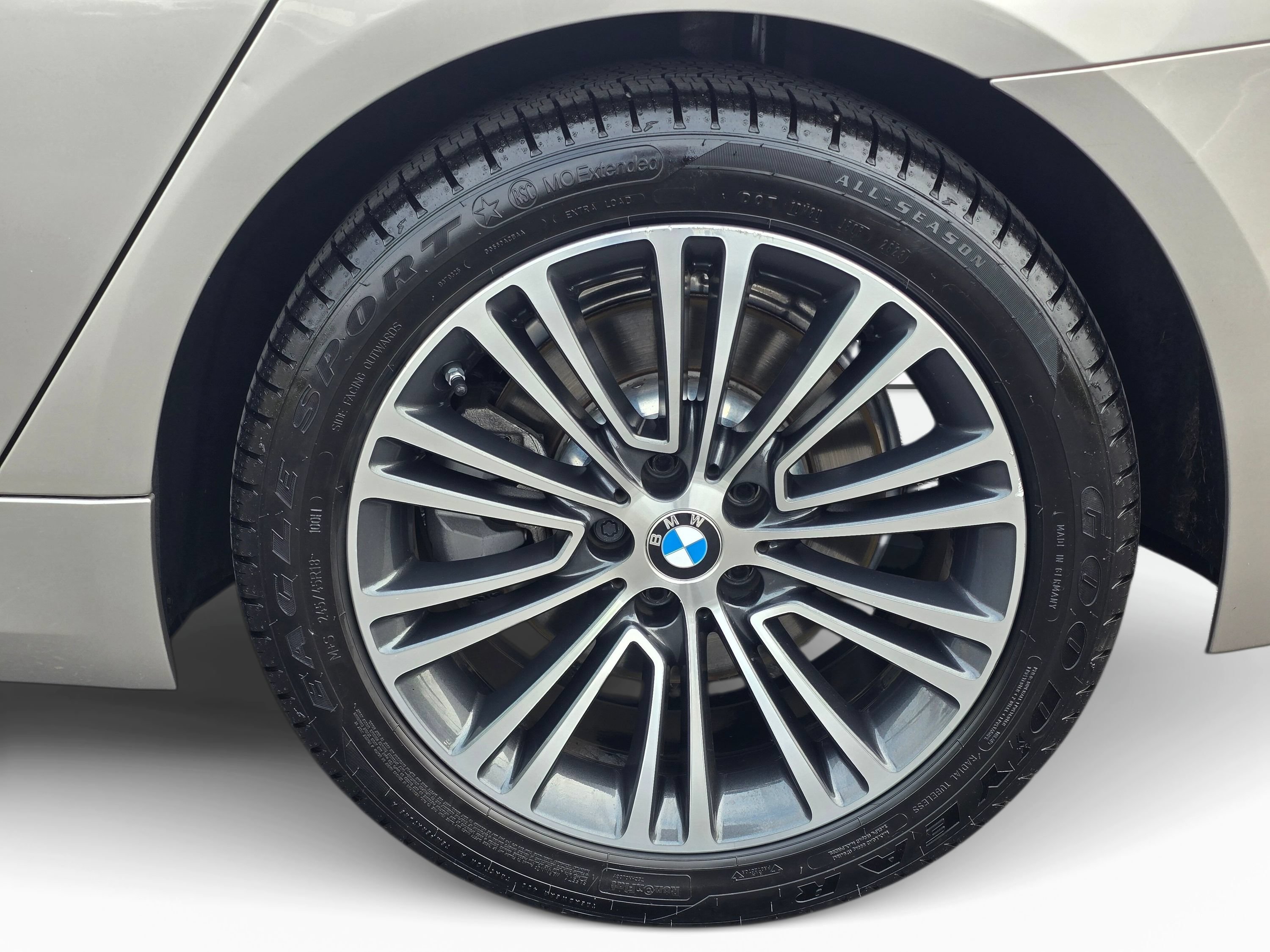 Used 2017 BMW 530i RWD image 19