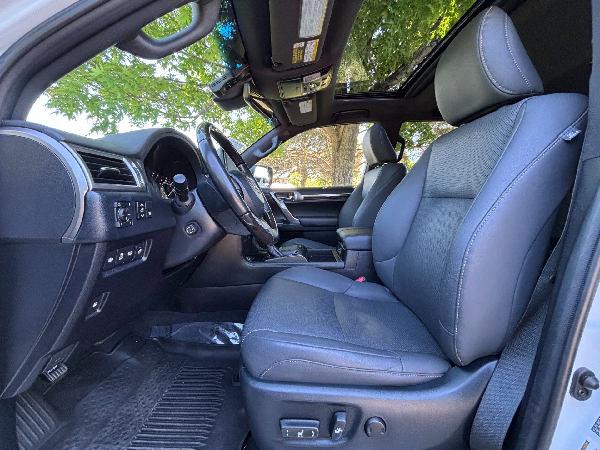 Used 2023 Lexus GX 460 Premium w/ Premium Plus Package AWD/4WD image 10