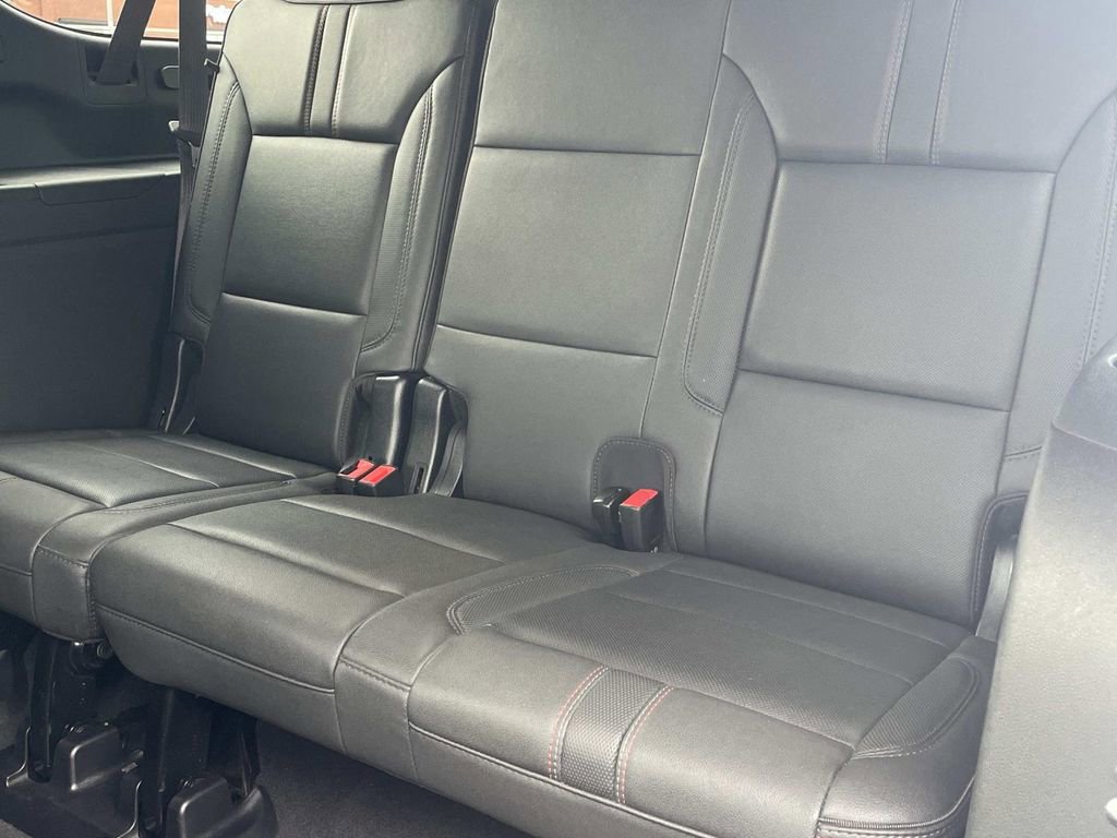Used 2023 Chevrolet Suburban RST image 13