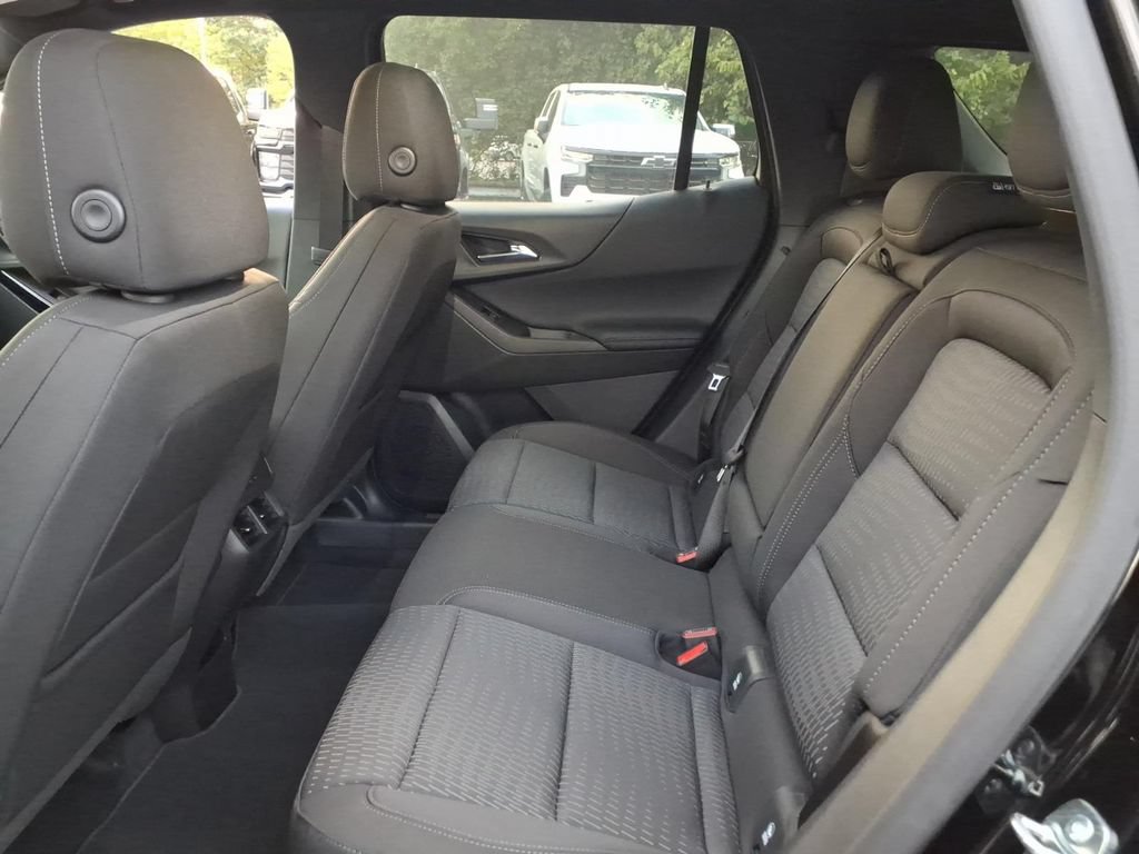 New 2027 Chevrolet Equinox LT FWD image 14