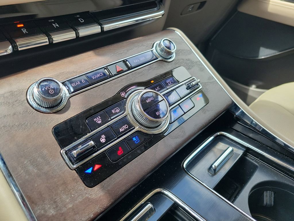 Certified 2023 Lincoln Aviator Reserve w/ Equipment Group 201A image 35