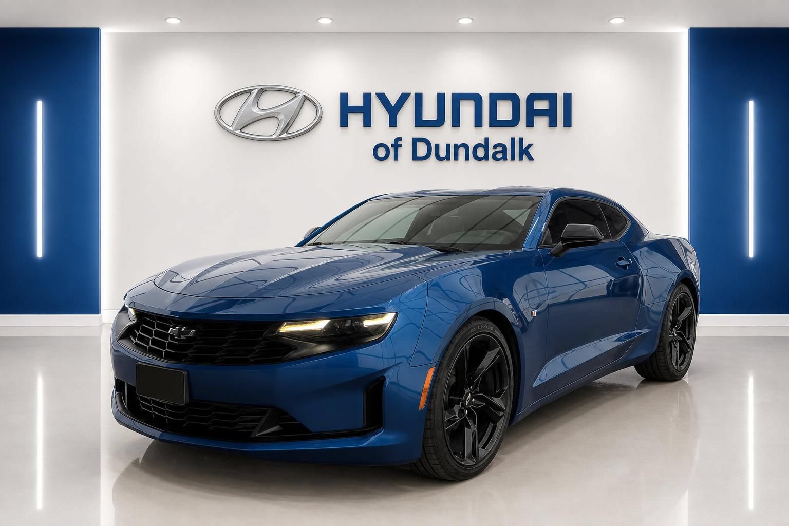 Used 2020 Chevrolet Camaro LT w/ Technology Package RWD image 3