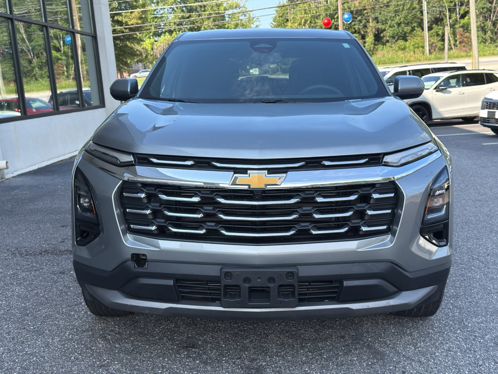Used 2026 Chevrolet Equinox LT AWD/4WD image 3