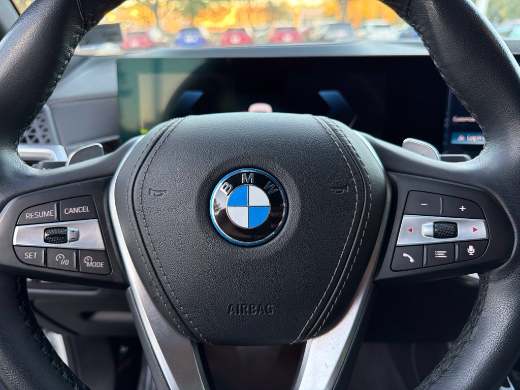 Used 2025 BMW X5 xDrive50e AWD/4WD image 17