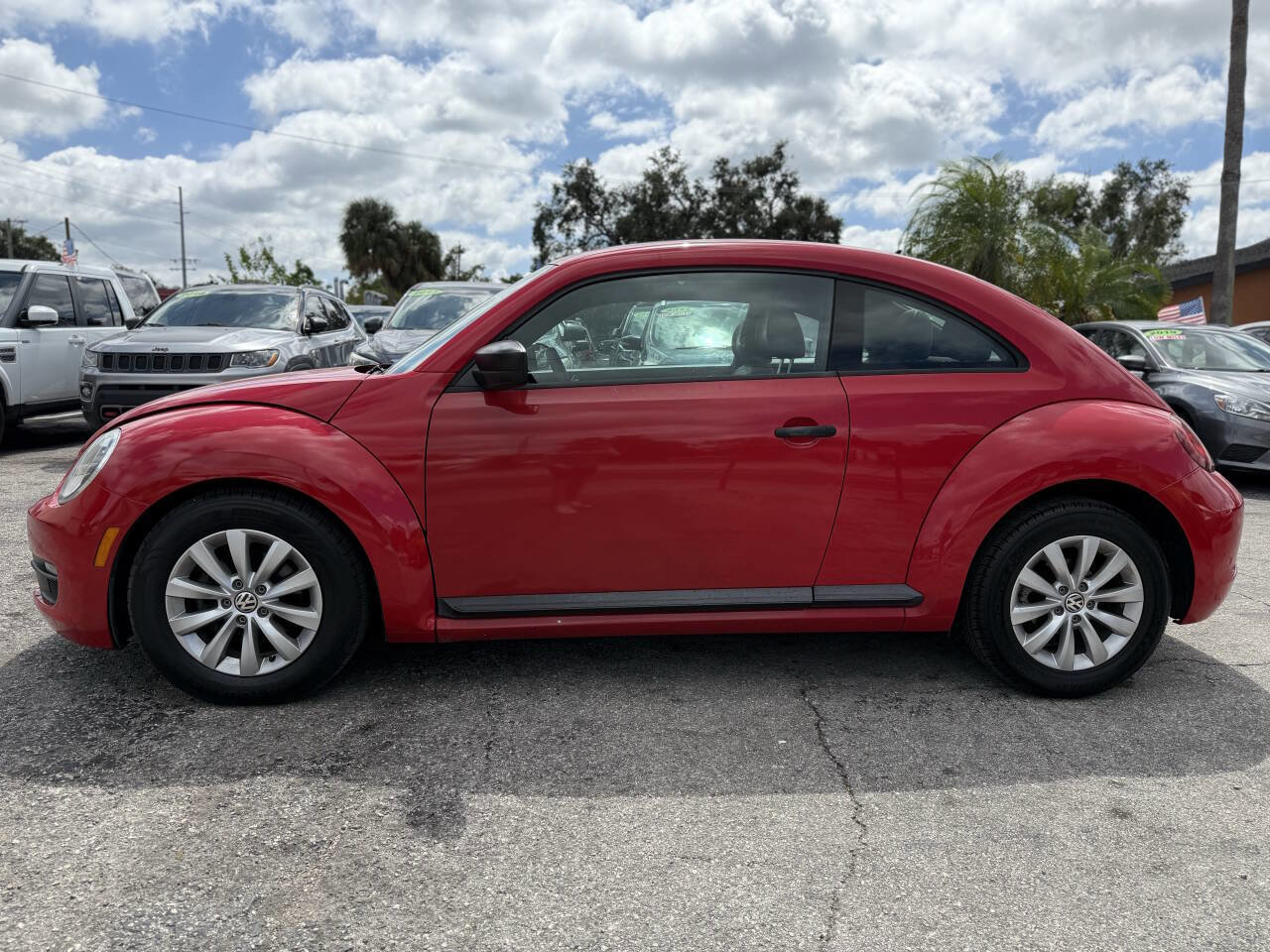 Used 2017 Volkswagen Beetle 1.8T Classic FWD image 4