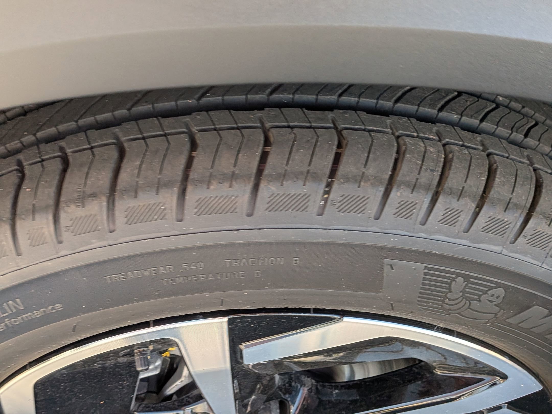 New 2026 Chevrolet Equinox EV LT image 22