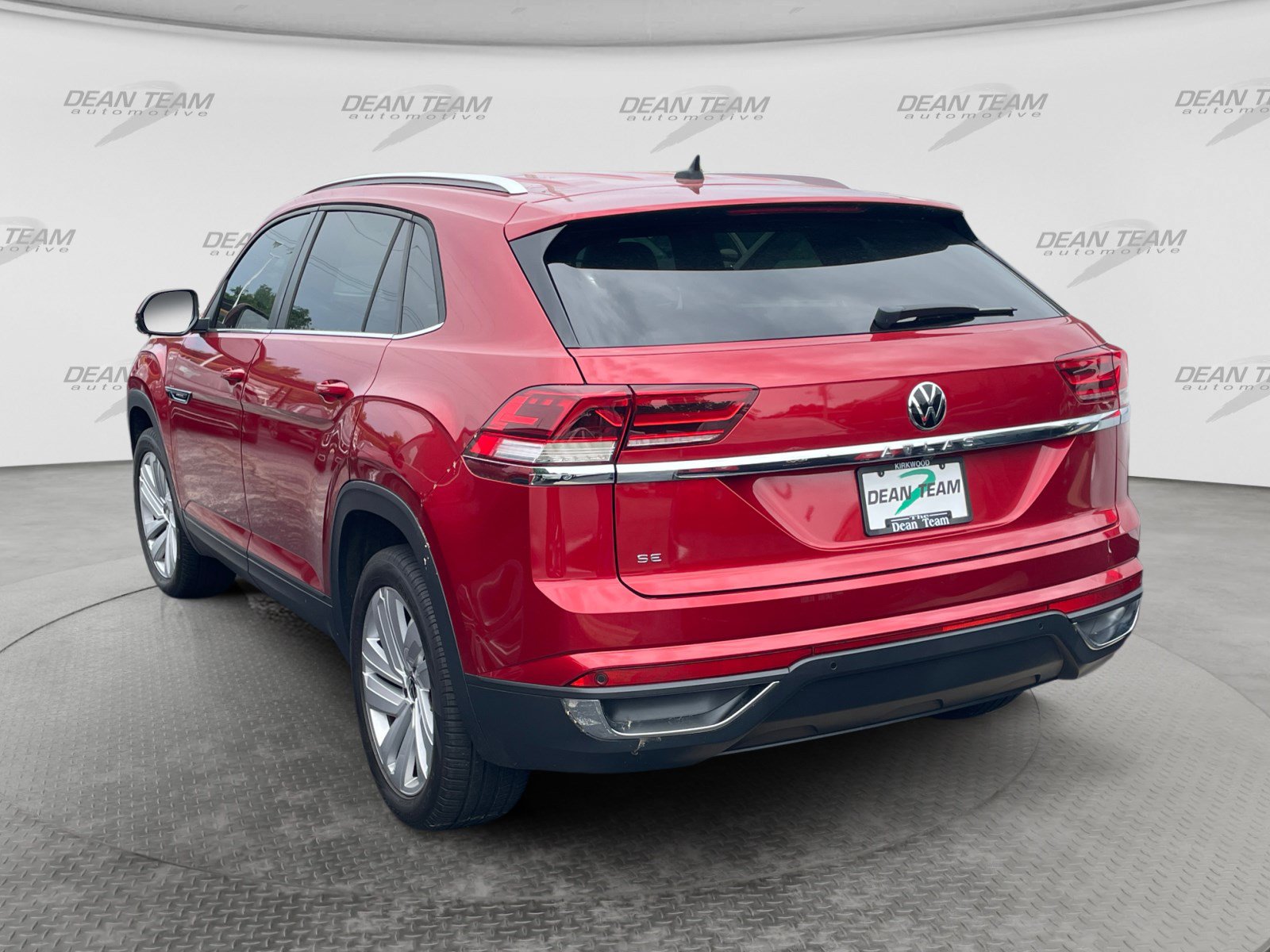 Used 2020 Volkswagen Atlas Cross Sport SE FWD image 6