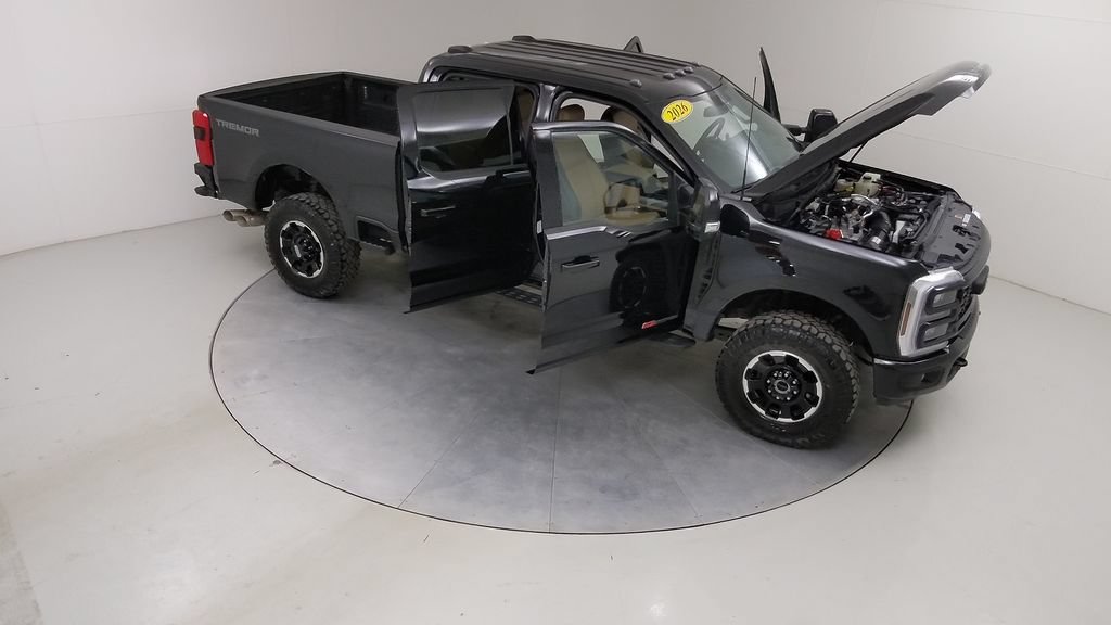 Certified 2026 Ford F350 Lariat w/ Tremor Off-Road Package AWD/4WD image 50