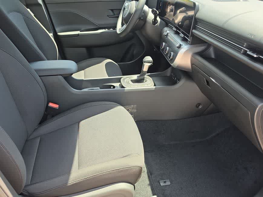 New 2027 Hyundai Kona SE FWD image 22