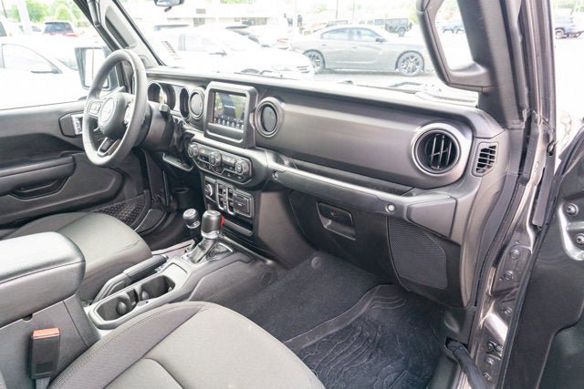 Certified 2023 Jeep Gladiator Sport AWD/4WD image 36