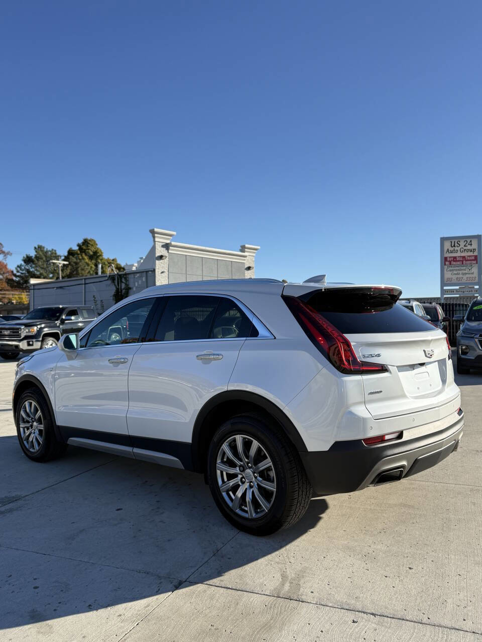 Used 2019 Cadillac XT4 Premium Luxury image 4