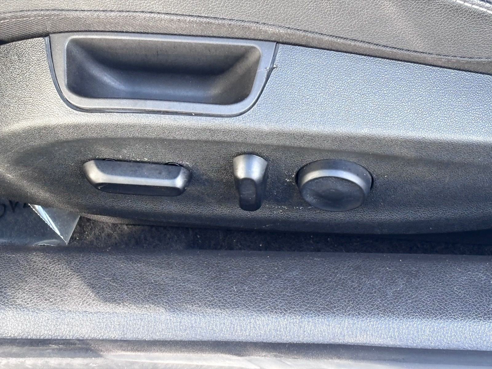 Used 2019 Buick Cascada Premium FWD image 19