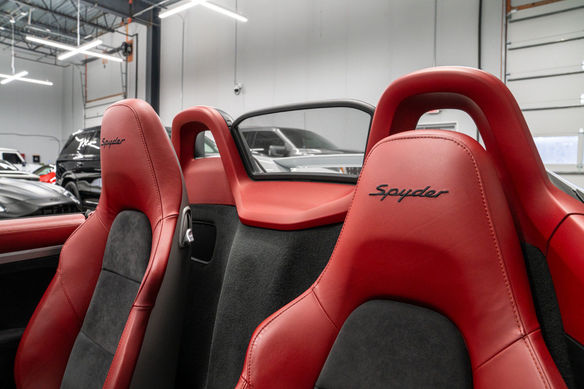 Used 2016 Porsche Boxster Spyder RWD image 26