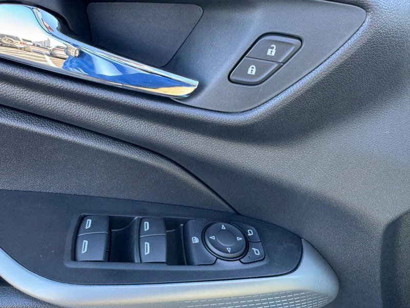 New 2026 Chevrolet Trax LS w/ Driver Confidence Package image 36