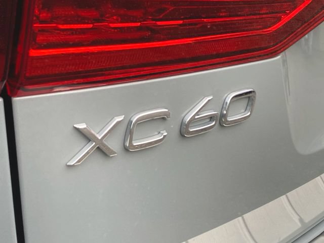 Used 2025 Volvo XC60 B5 Plus w/ Protection Package Premier AWD/4WD image 32