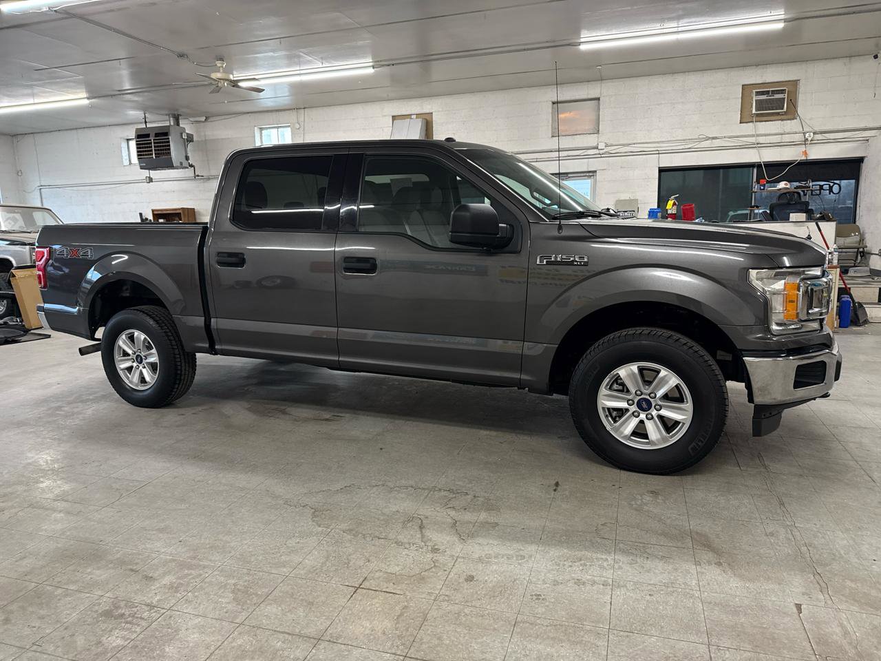Used 2018 Ford F150 XLT image 5