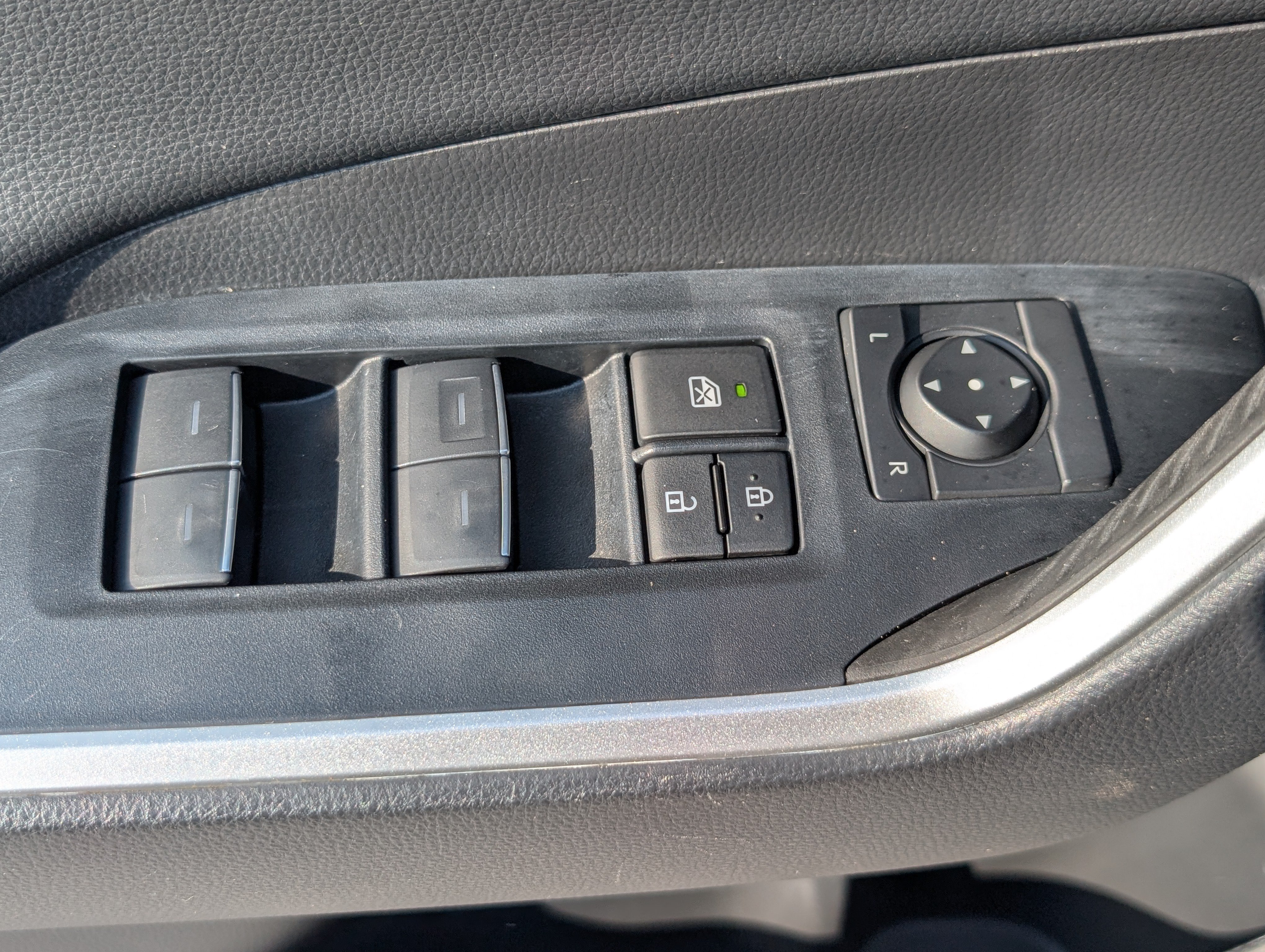 Used 2024 Toyota RAV4 Adventure AWD/4WD image 18
