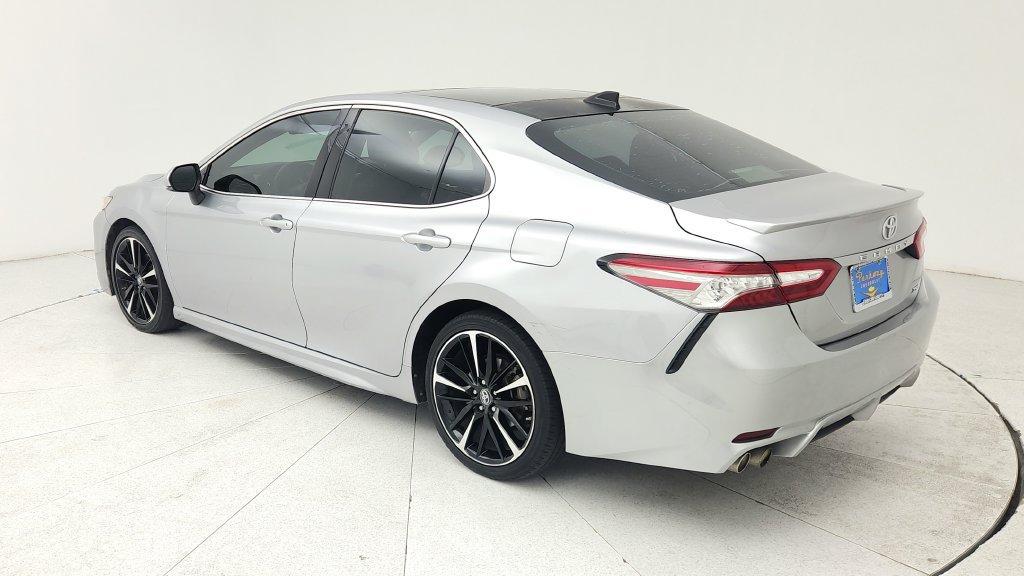 Used 2019 Toyota Camry XSE FWD image 5