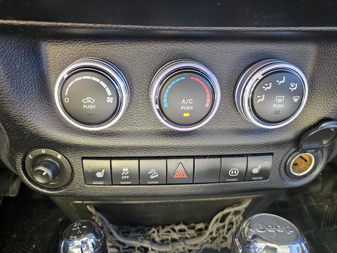 Used 2012 Jeep Wrangler Unlimited Sahara w/ Dual Top Group AWD/4WD image 15