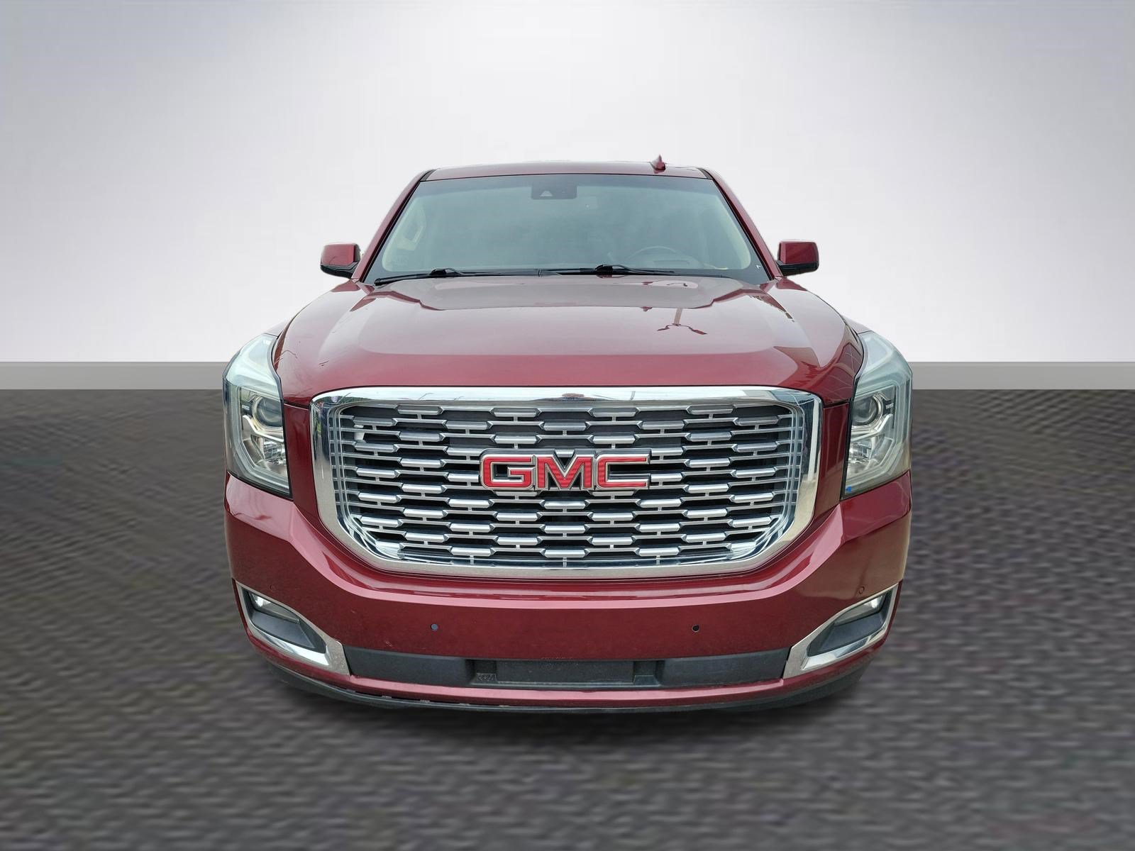 Used 2019 GMC Yukon Denali w/ Denali Ultimate Package AWD/4WD image 2