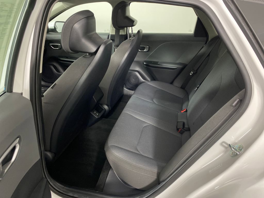 Used 2025 Kia K4 LX image 25