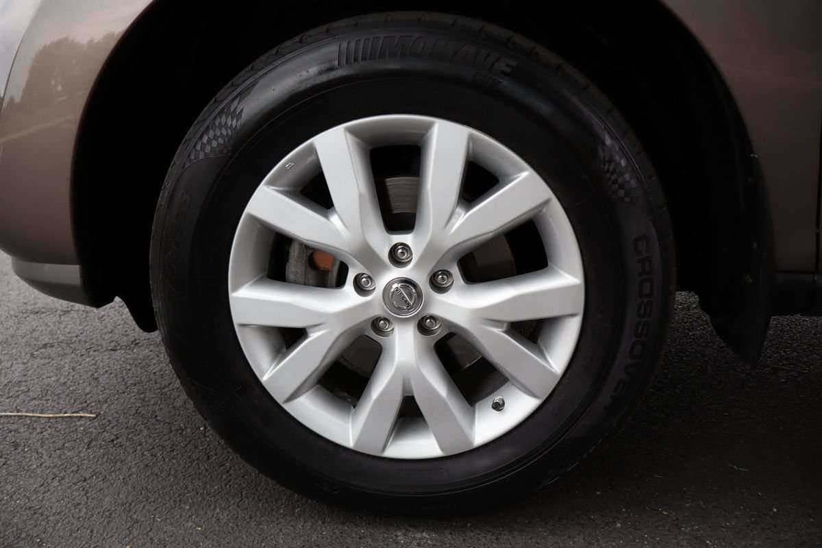 Used 2012 Nissan Murano SV AWD/4WD image 42