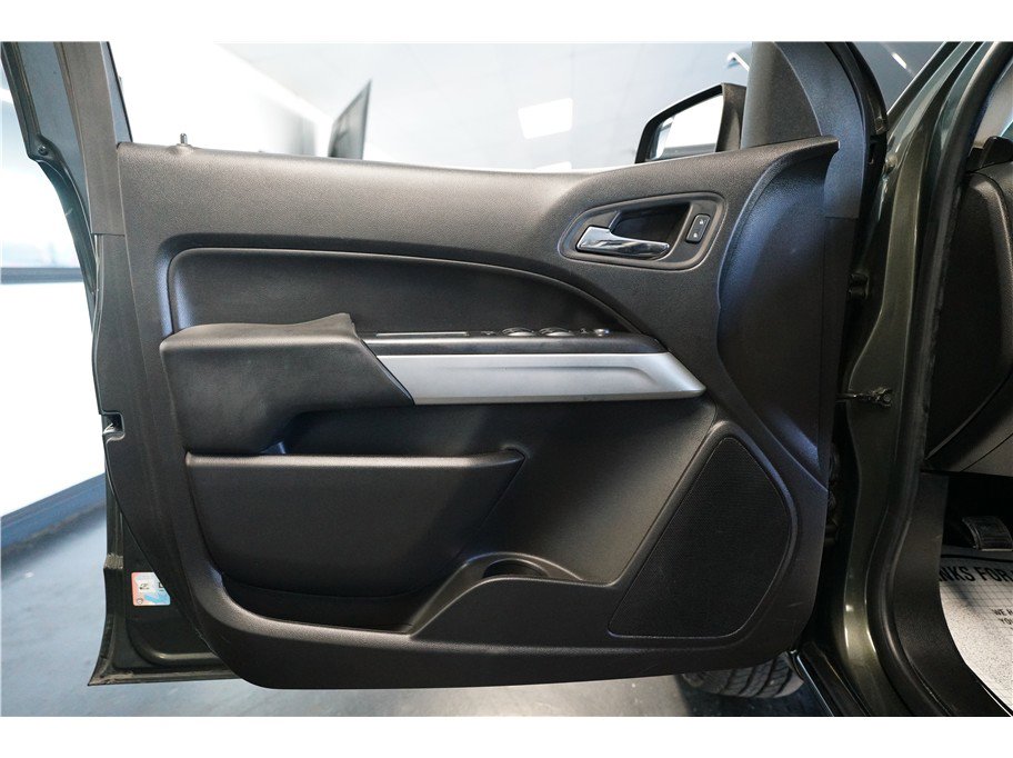 Used 2018 Chevrolet Colorado LT w/ Luxury Package, Chrome AWD/4WD image 15