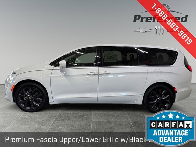 Used 2019 Chrysler Pacifica Touring Plus w/ Advanced Safetytec Group image 10
