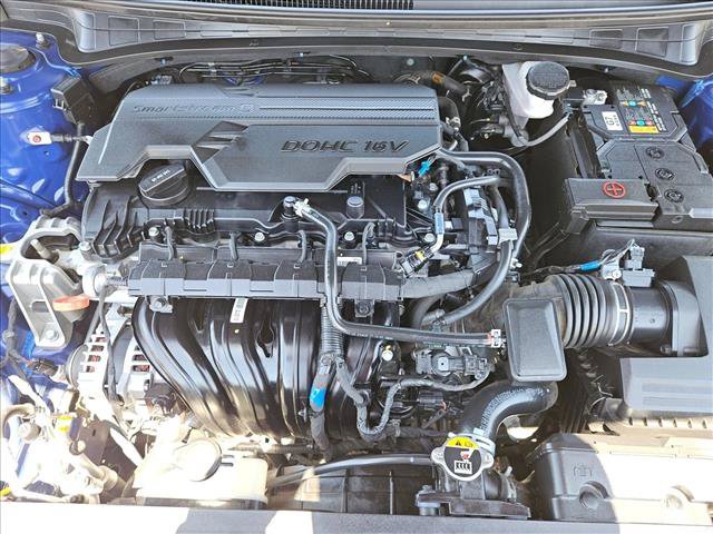 Used 2023 Hyundai Elantra SE w/ Preferred Accessory Package FWD image 22