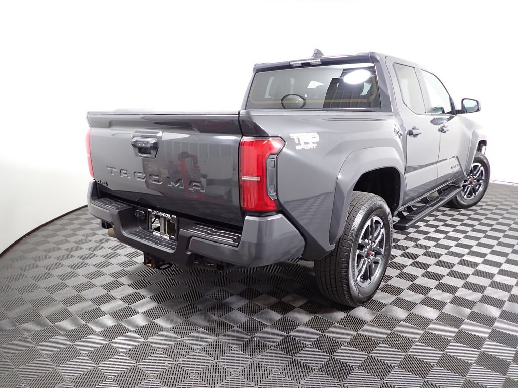 Used 2025 Toyota Tacoma TRD Sport AWD/4WD image 17
