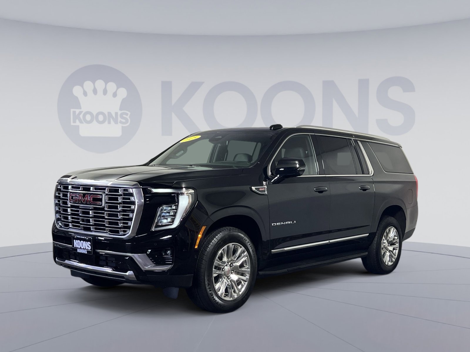 Used 2025 GMC Yukon XL Denali AWD/4WD image 1