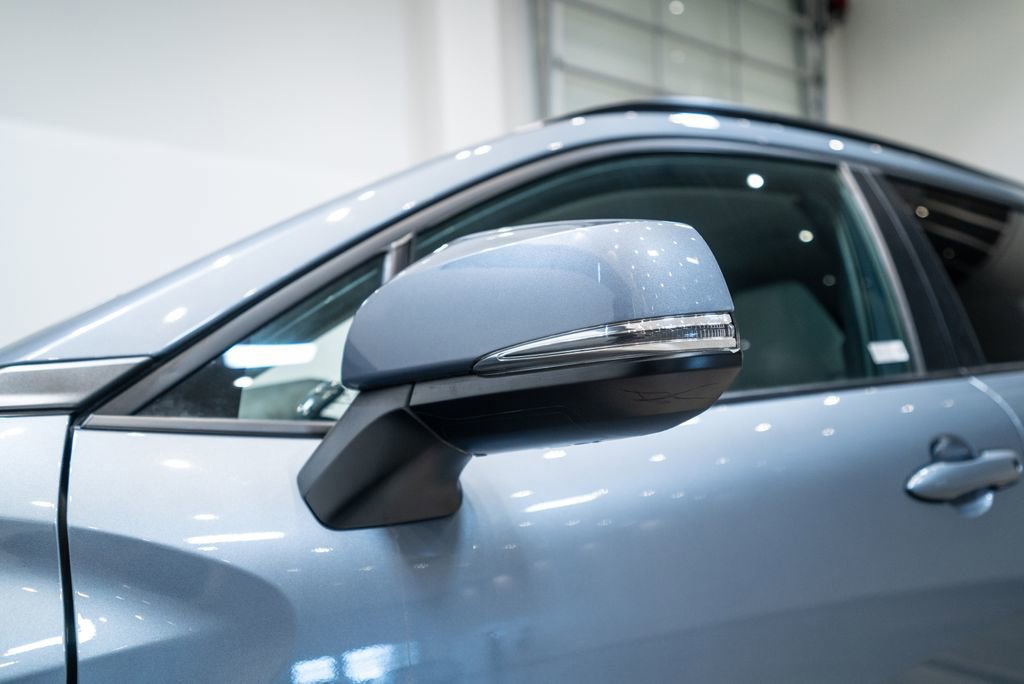 Certified 2023 Toyota Corolla Cross LE image 12