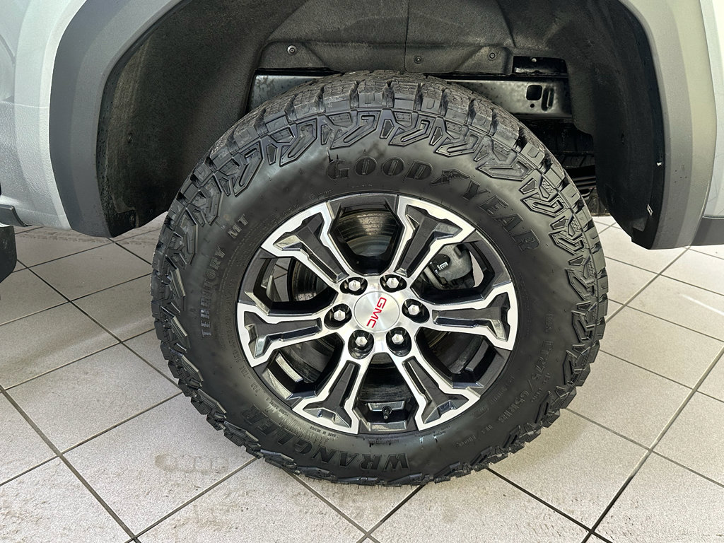 Certified 2024 GMC Canyon AT4 w/ Technology Package image 13