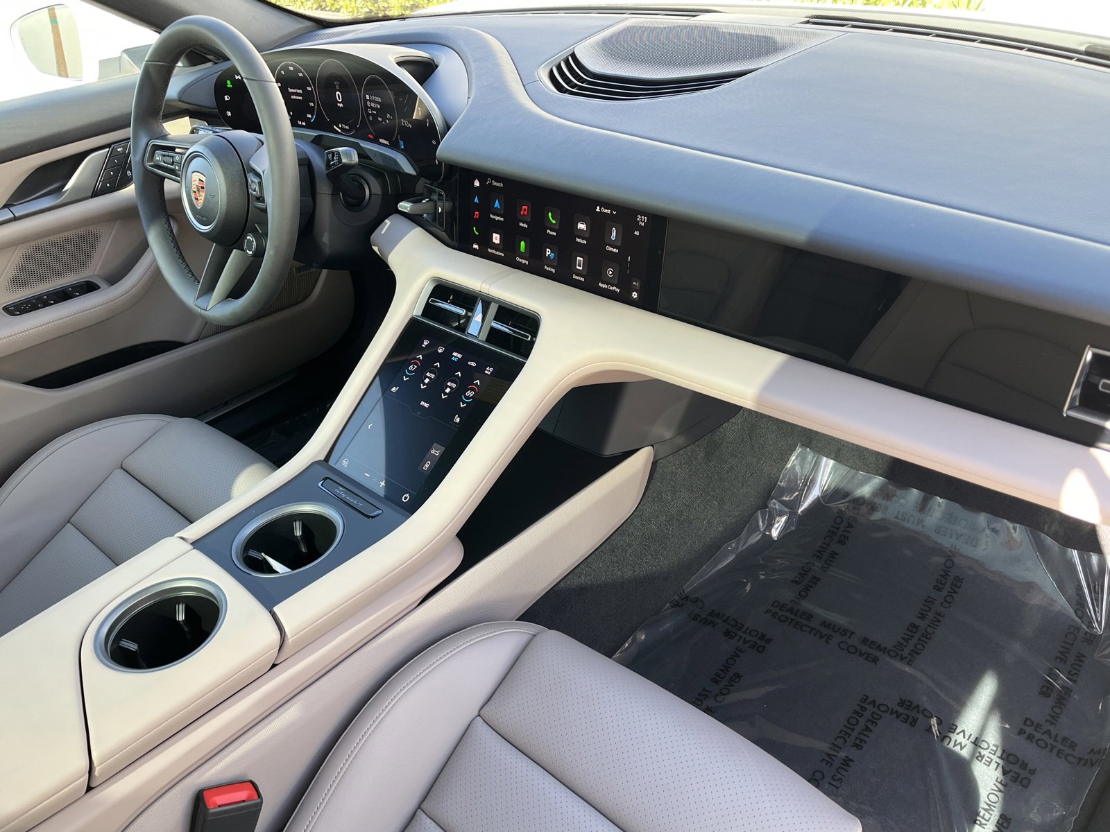 New 2025 Porsche Taycan image 23