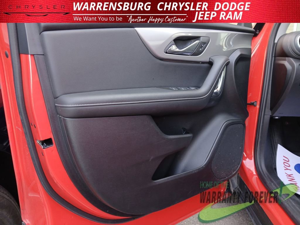 Used 2025 Chevrolet Blazer LT image 12