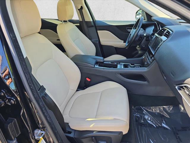 Used 2018 Jaguar F-PACE Premium AWD/4WD image 10