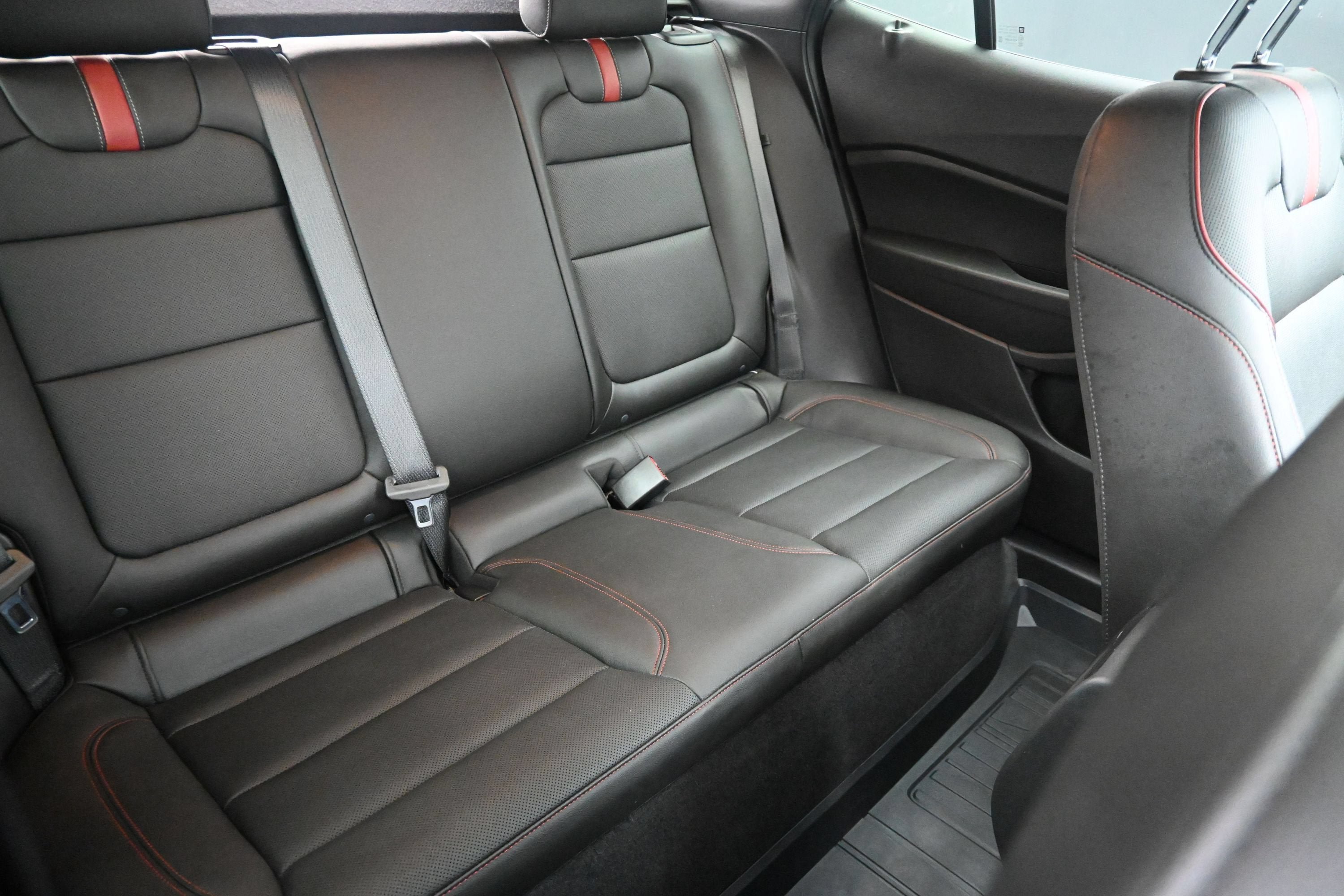 Used 2025 Chevrolet Trax RS w/ Sunroof Package FWD image 29