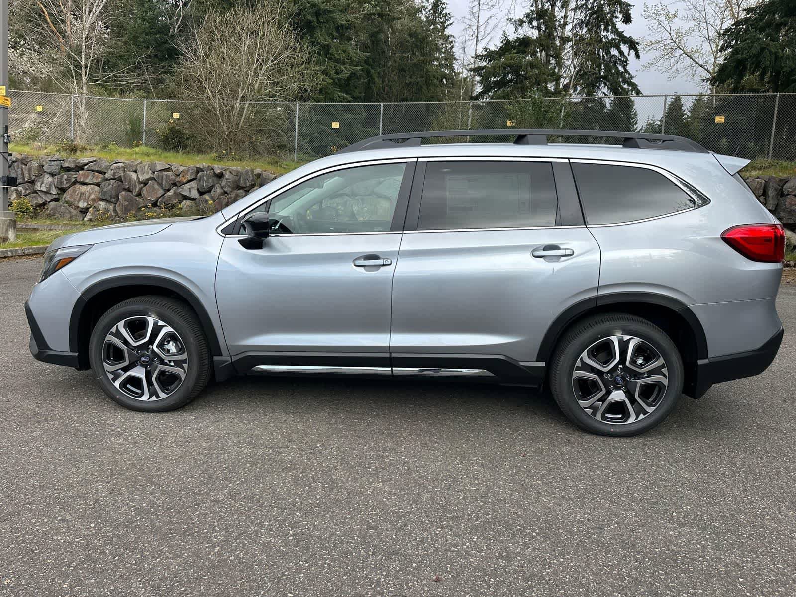 New 2026 Subaru Ascent Limited AWD/4WD image 2