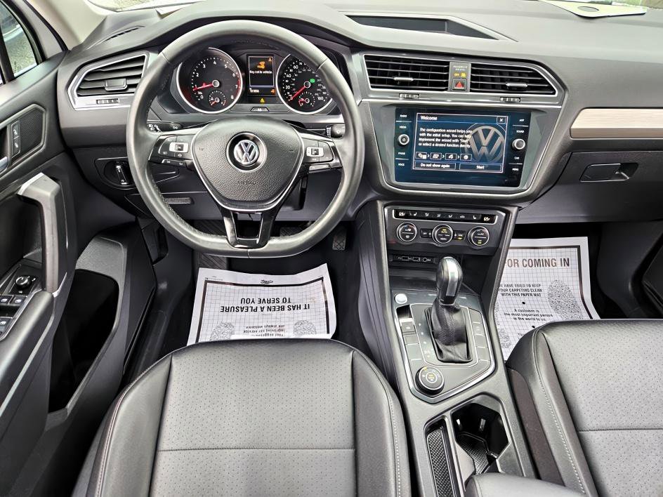 Used 2020 Volkswagen Tiguan SE image 10