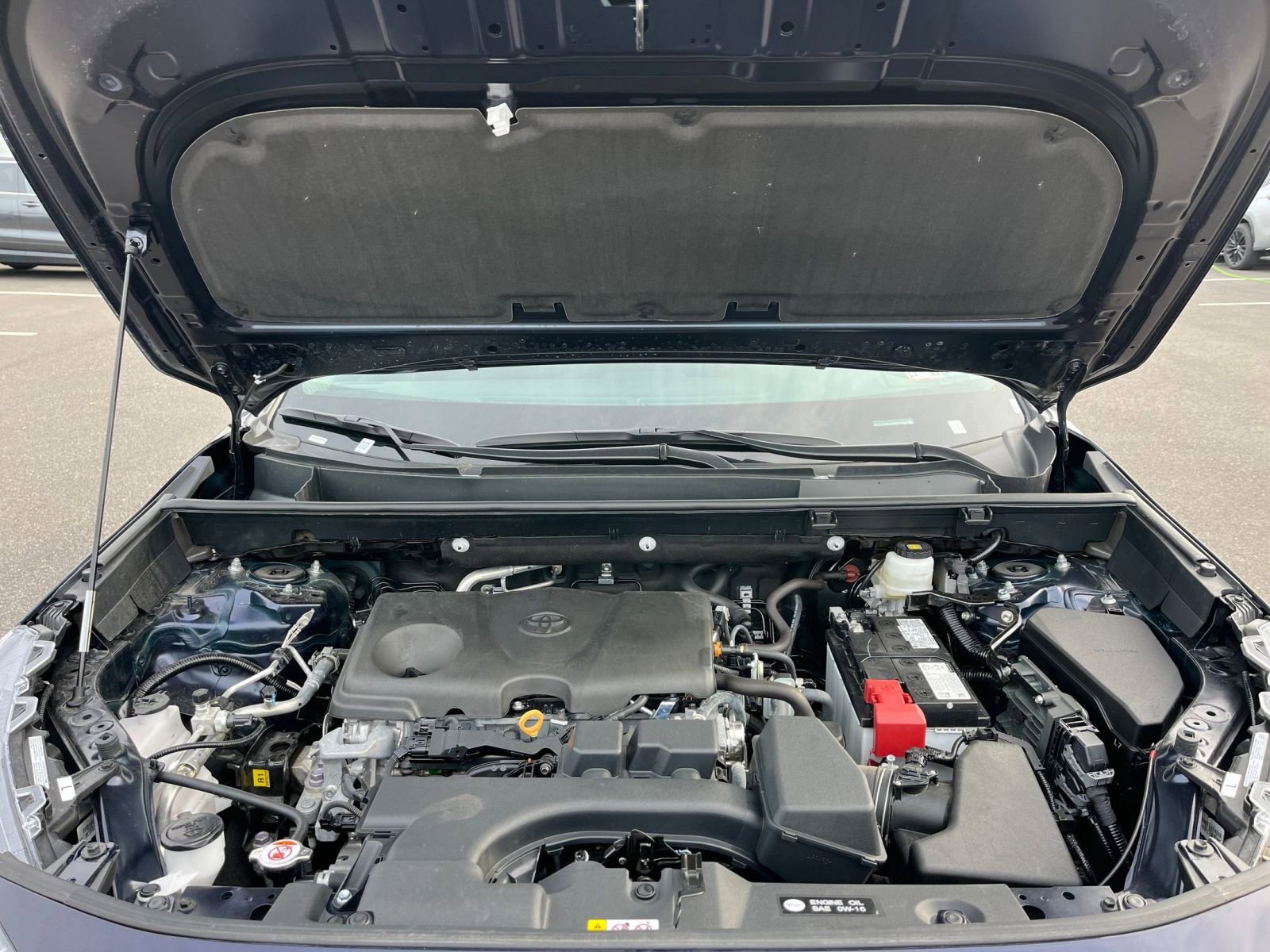 Used 2025 Toyota RAV4 XLE image 32