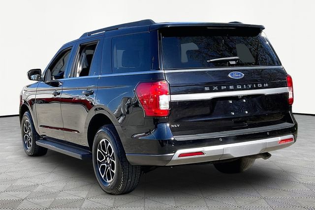 Used 2024 Ford Expedition XLT image 4