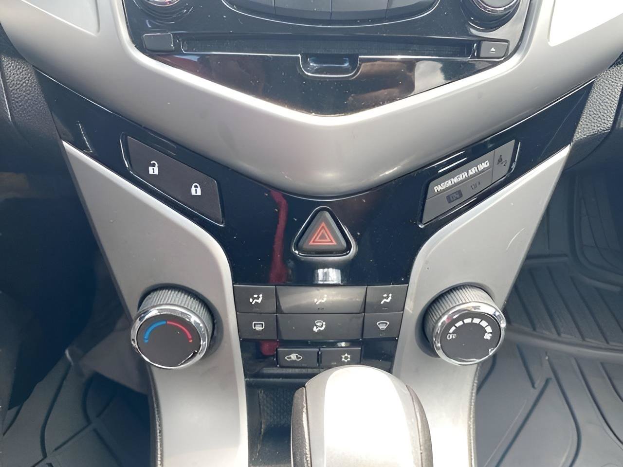 Used 2014 Chevrolet Cruze LT FWD image 37