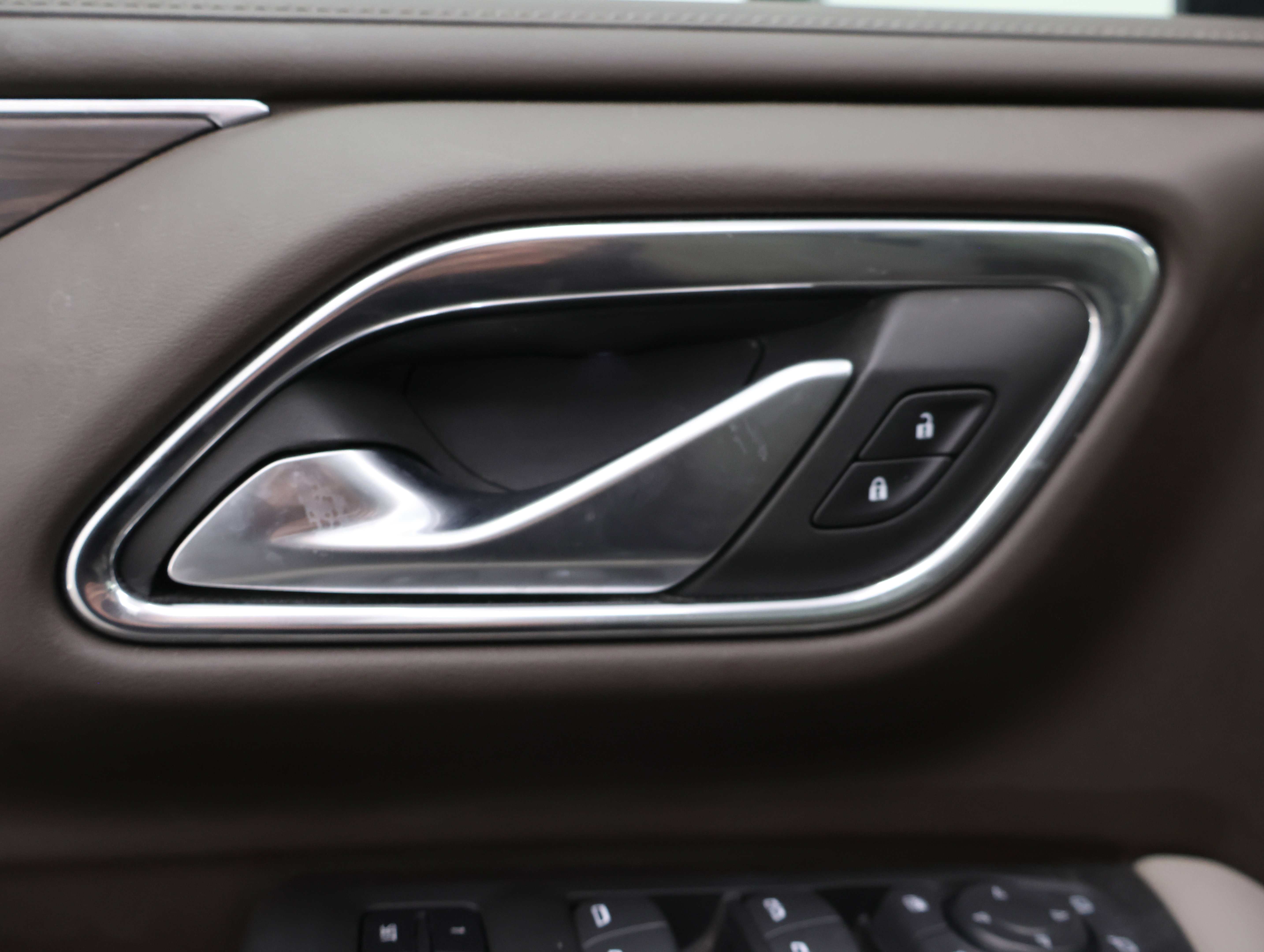 Used 2022 Chevrolet Tahoe Z71 w/ Z71 Off-Road Package image 49