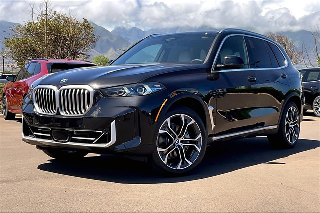 New 2026 BMW X5 sDrive40i w/ Parking Assistance Package