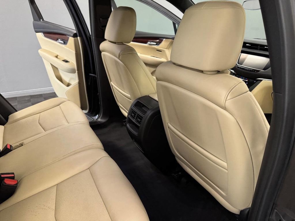 Used 2019 Cadillac XT5 Luxury FWD image 49